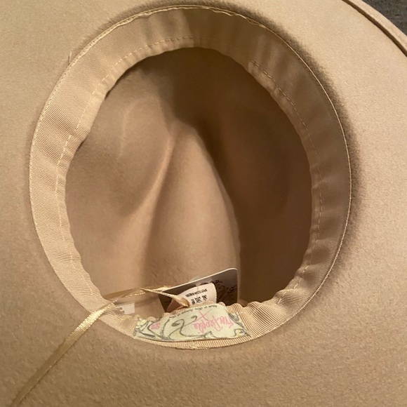 Wythe Leather Band Felt Hat Color: Sand - Picture 9 of 9